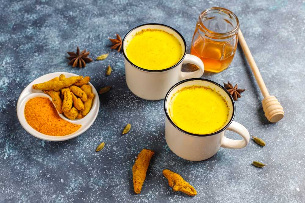 turmeric milk benefits traditional Ayurvedic drink